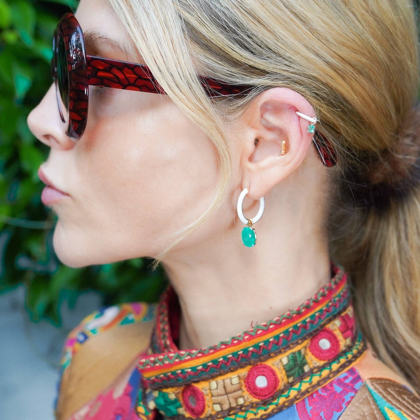 White ceramic and 18K rose gold hoops with large paraiba tourmalines - Ines Nieto London
