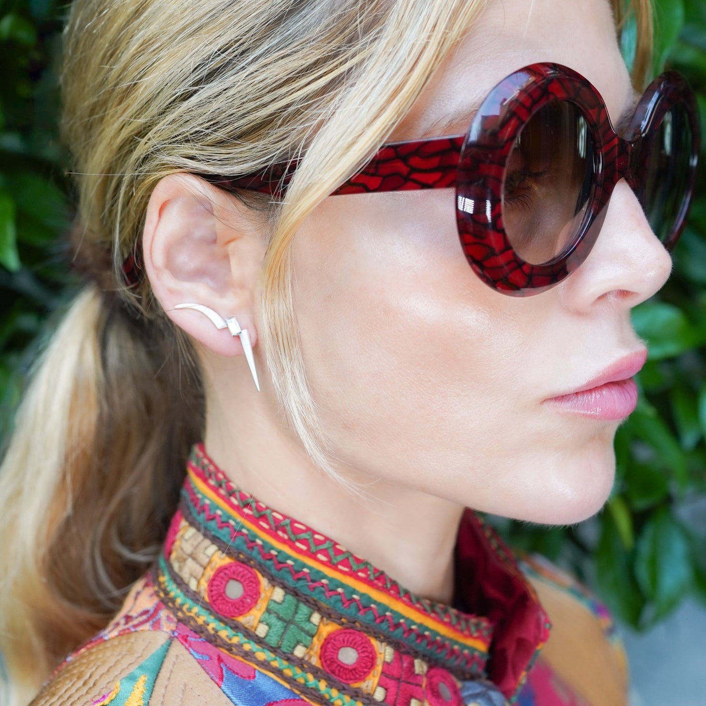 White Taura earrings with diamonds - Ines Nieto London